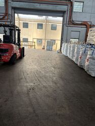 Pioneer Road North (D22), Warehouse #587785561